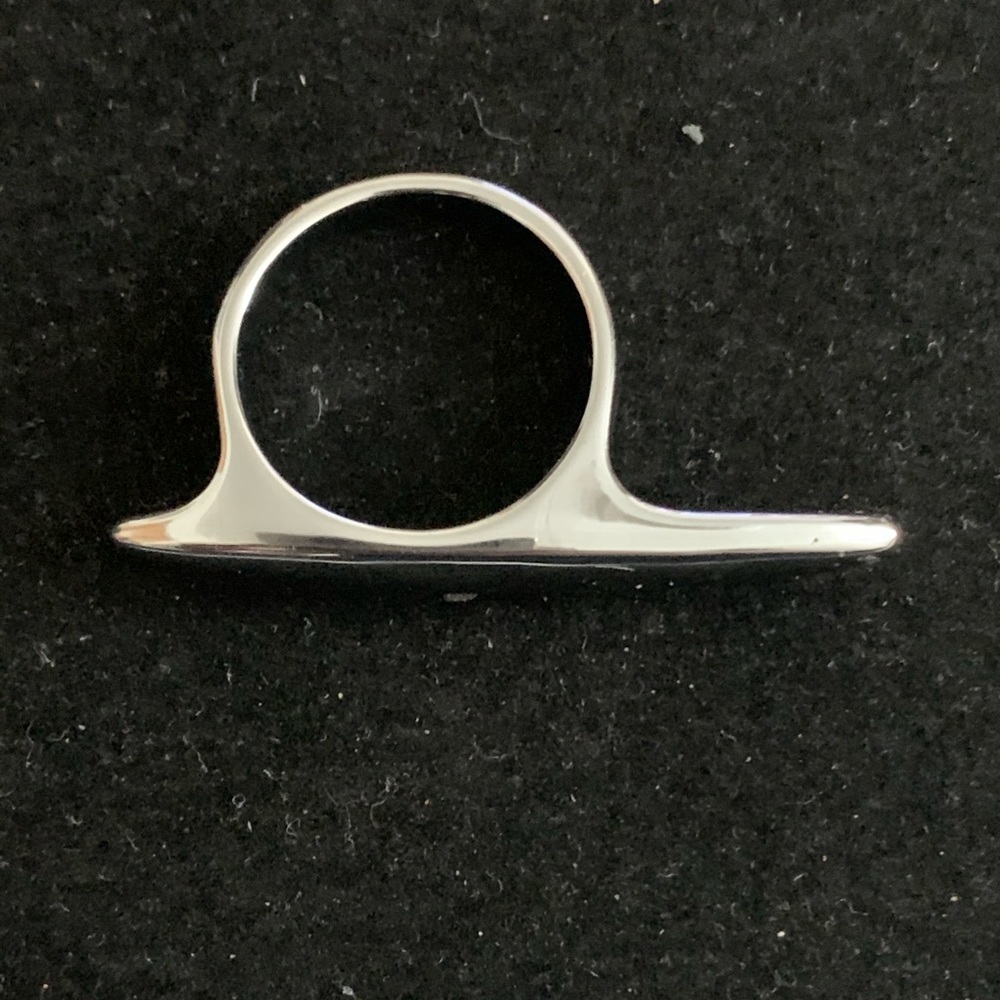Ring - Picture 3 of 4
